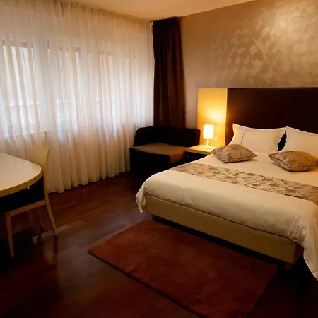 Scallop Self Check-in Bed & Breakfast 4*