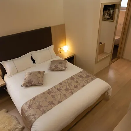 Scallop Self Check-in Bed & Breakfast Zadar