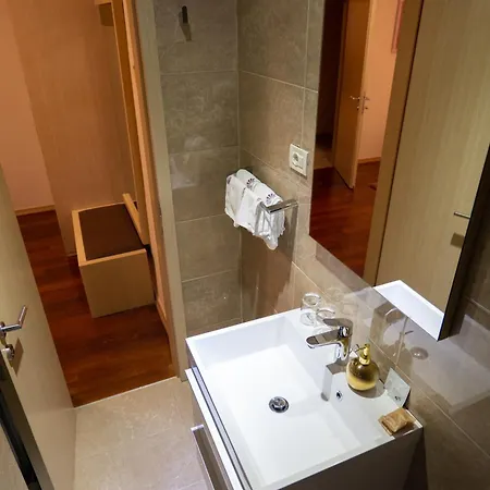 Scallop Self Check-in Bed & Breakfast