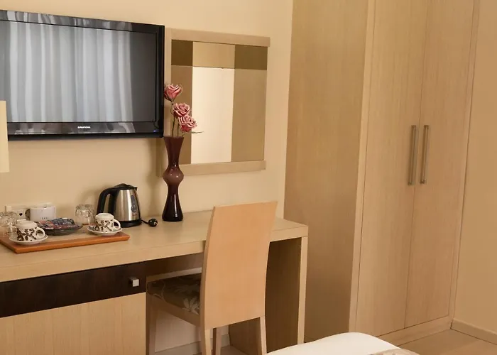 Scallop Self Check-in 4* Zara