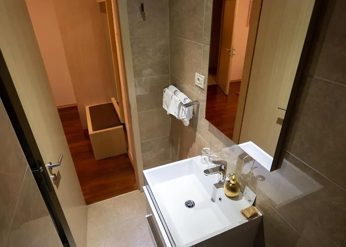 Scallop Self Check-in Bed & Breakfast