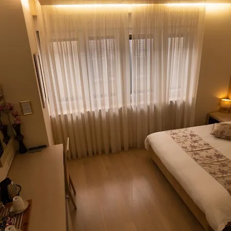 Scallop Rooms Self Check-In Zadar